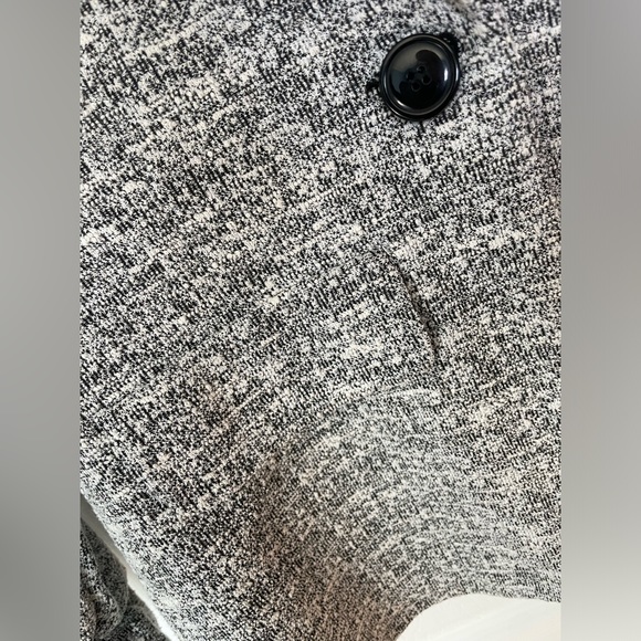 Suzy Shier blazer with button closure - Picture 4 of 6